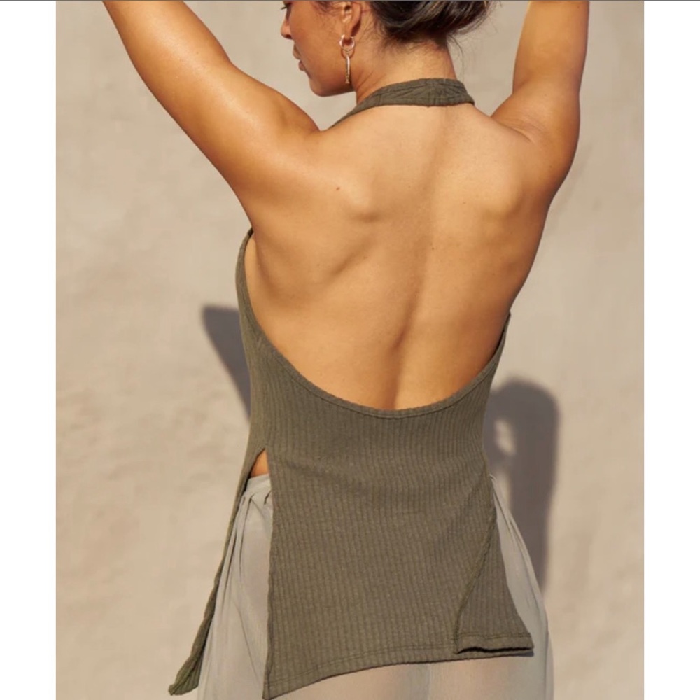 Joah Brown Khaki Ribbed Halter Top - Picture 4 of 12